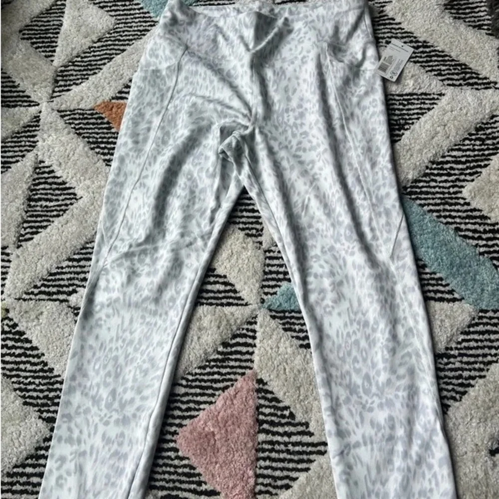 NWT Jockey Leggings (Moisture Wicking Pockets) - Picture 1 of 3